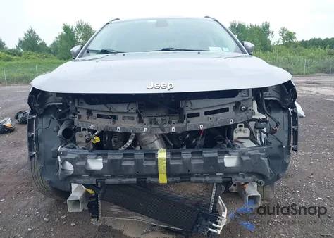 2019 Jeep Compass Latitude 4X4 from USA, damaged, VIN 3C4NJDBB8KT656459